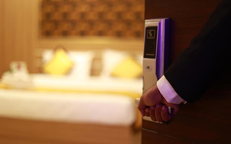 Hotel Emirates Kannangad Екстериор снимка